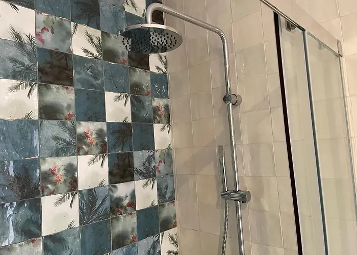 Lägenhet La Casa De La Escalera 2