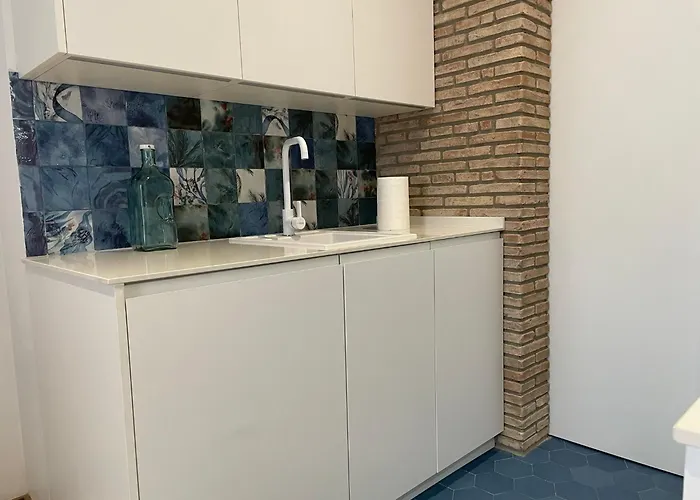 La Casa De La Escalera 2 *